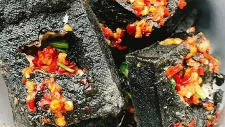 明明都是臭豆腐，为什么长沙的黑、绍兴的黄？