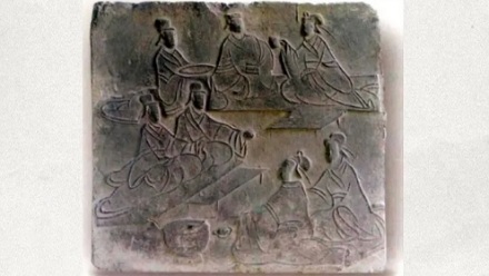为什么古装剧都喜欢在酒里下毒，而不是在茶里？