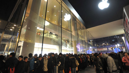 2012年，苹果每天售出340000部iPhone