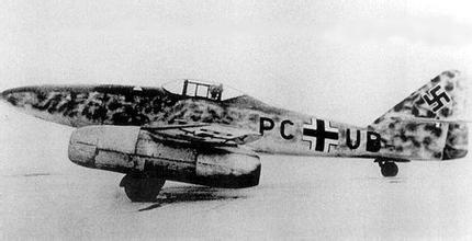 德国在二战中第一个使用了喷气式战斗机