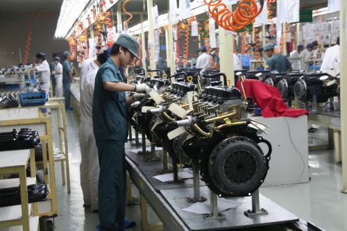 地球上每年有四分之一的汽车是由中国制造